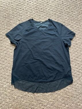 Lululemon Women’s Short Sleeve Active Tee in Navy